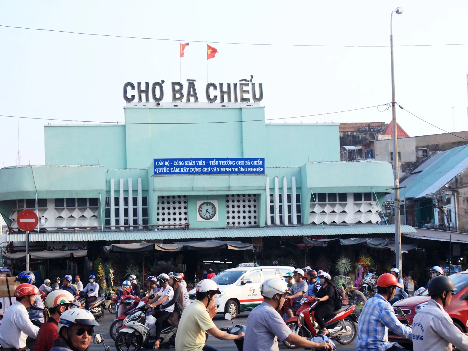 Chợ đêm Bà Chiểu