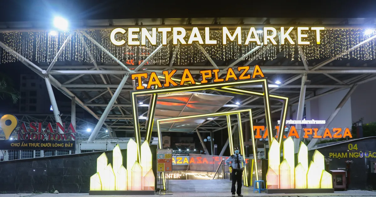 Central Market - Khu chợ đêm dưới lòng đất tại Sài Gòn có gì?