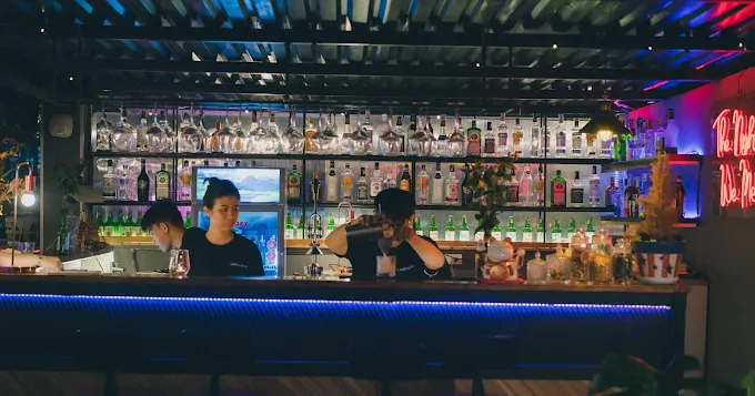 Quầy Bar tại Garrison Rooftop quận 7