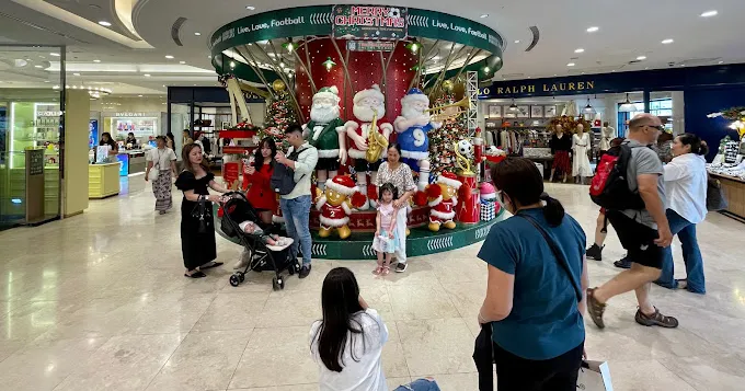 Trung tâm thương mại Takashimaya - Saigon Center