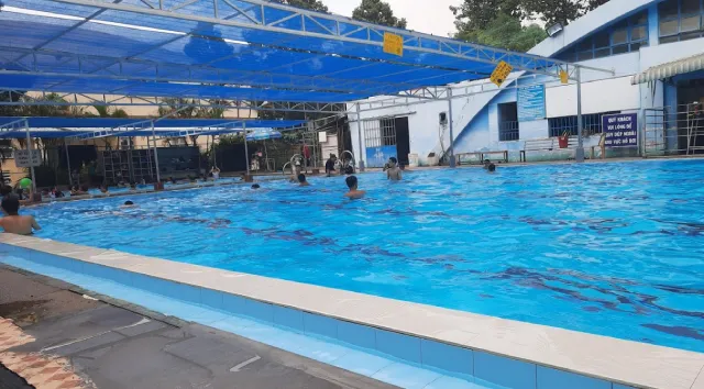 Hồ bơi Võ Trường Toản Quận 12