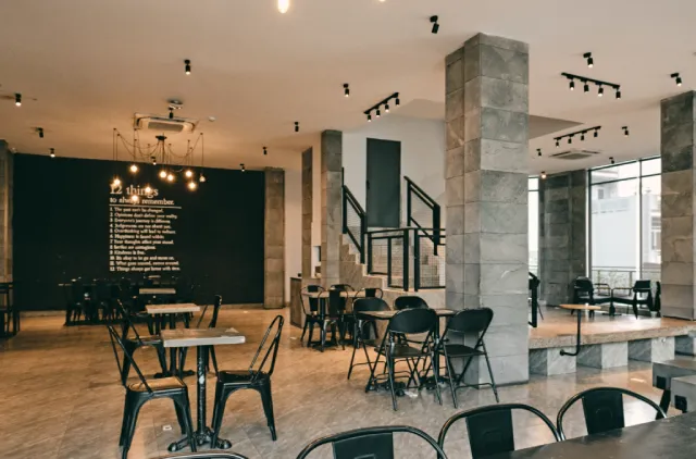 Three O’Clock Lữ Gia