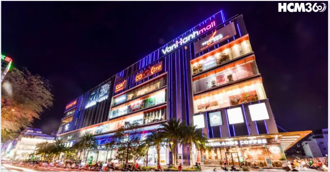 Vạn Hạnh Mall: Cẩm nang mua sắm, ăn uống, giải trí 2026