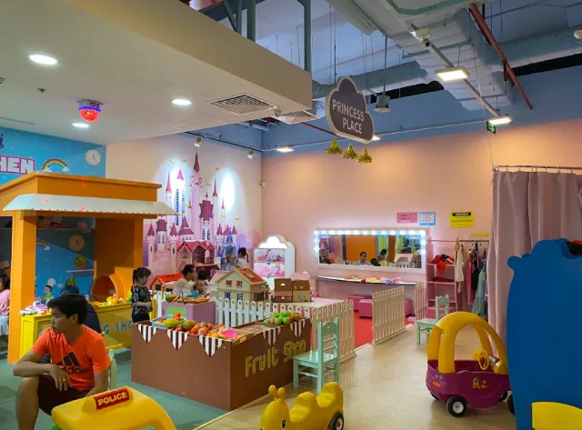 Khu vui chơi trẻ em tại Vạn Hạnh Mall