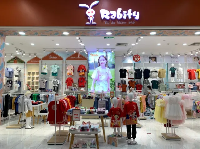 Cửa hàng đồ trẻ em tại Vạn Hạnh Mall