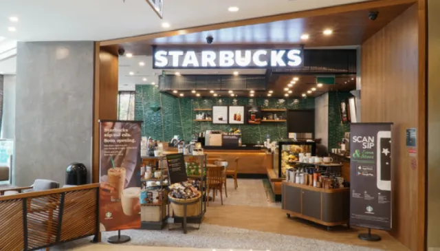 Starbucks tại Vạn Hạnh Mall