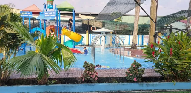 Hồ bơi Tân Thạnh Đông Củ Chi
