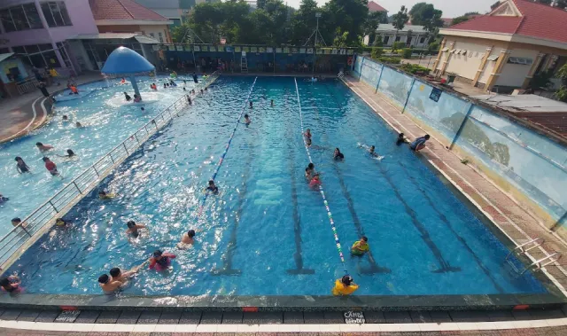 Hồ bơi 371 Hóc Môn 