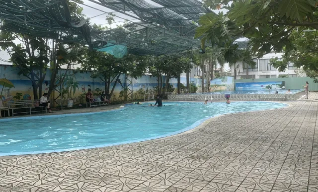Hồ bơi Cau Vua Hóc Môn