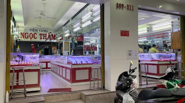 Tiệm vàng Ngọc Thẩm Quận 3
