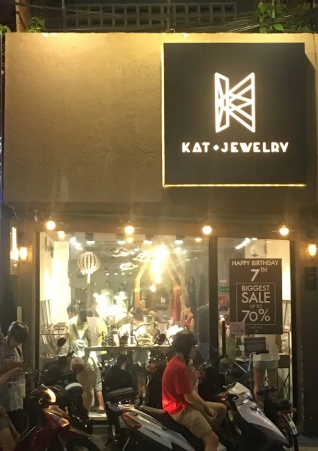 Tiệm bạc KaT Jewelry Phú Nhuận