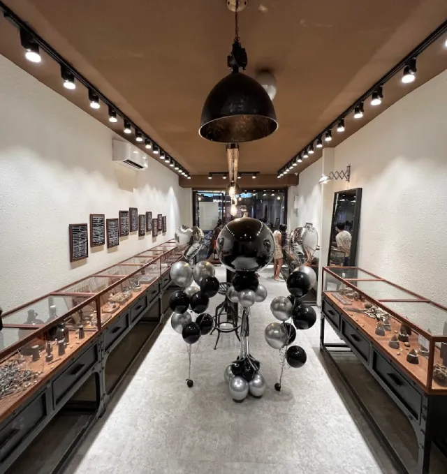 Tiệm bạc KaT Jewelry Quận 7