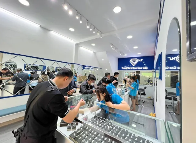 Tiệm bạc TNJ Thủ Đức