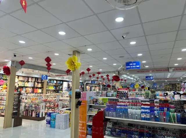 Nhà sách Bạch Đằng Thủ Đức