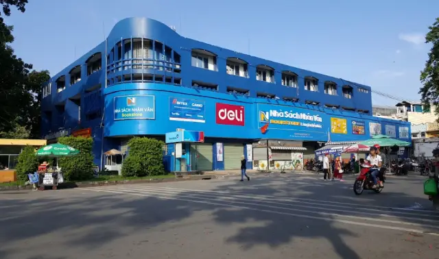 Nhà sách Nhân Văn Quận 10