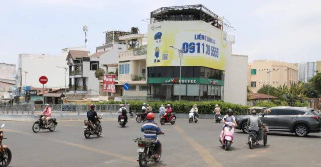Giao thông và dịch vụ xe cộ tại Phường Bình Phú