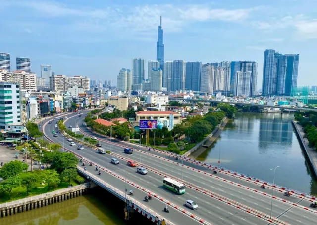 Giao thông và Dịch vụ Xe cộ tại Phường Bình Thạnh