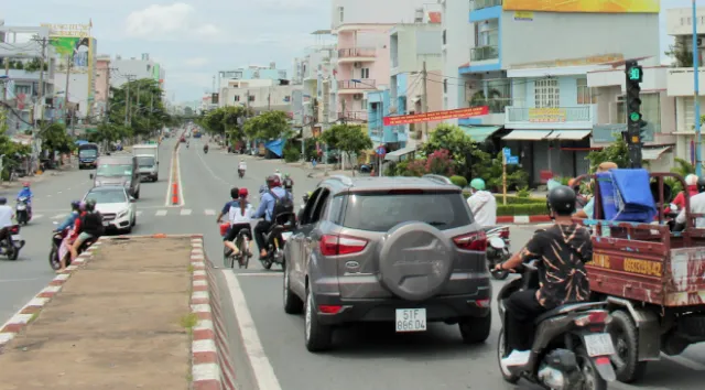Giao thông và dịch vụ xe cộ tại Phường Bình Tiên