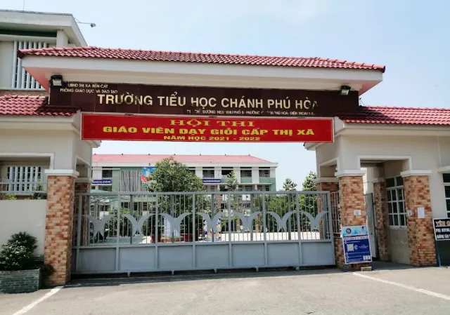 Giáo dục và cơ sở học tập tại Phường Chánh Phú Hòa