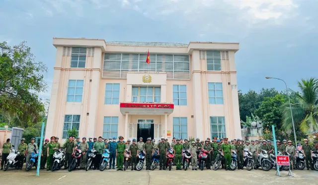 Trụ sở hành chính Phường Chánh Phú Hòa