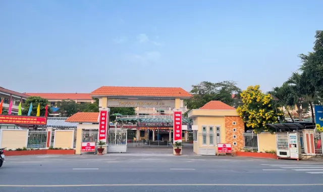 cơ sở học tập tại Phường Dĩ An