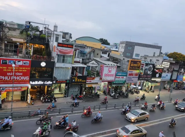 Giao thông và dịch vụ xe cộ tại Phường Gò Vấp