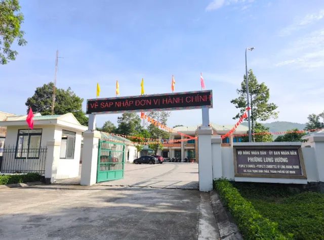 UBND Phường Long Hương, TP.HCM
