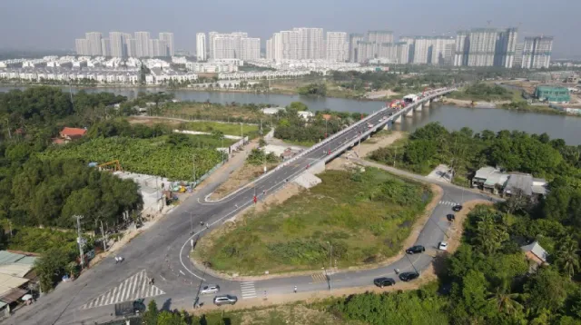 Giao thông và dịch vụ xe cộ tại Phường Long Phước