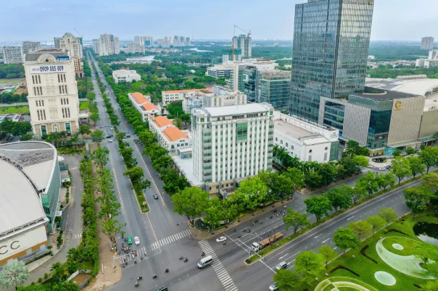 Tuyến đường chính tại Phường Phú Thuận, TP. HCM