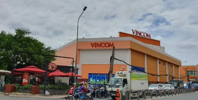 Vincom Cộng Hòa tại phường Tân Sơn Nhất, TP.HCM