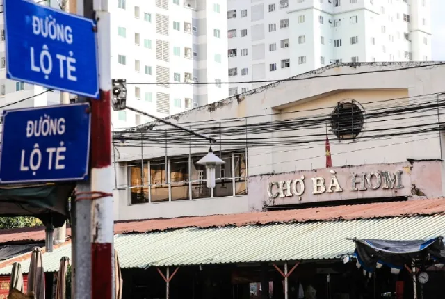 Chợ Bà Hom tại Phường Tân Tạo, TP.HCM