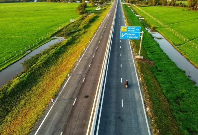 Giao thông và Dịch vụ Xe cộ tại Xã An Nhơn Tây