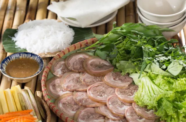 Ăn uống và giải trí tại Xã Củ Chi