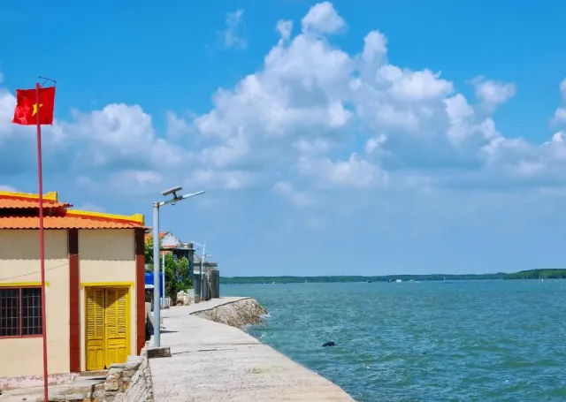Bờ kè đá Thạnh An tại xã Thạnh An, TP.HCM