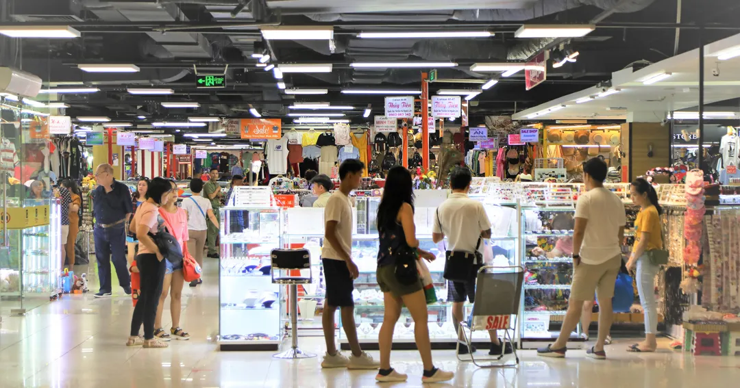 Chợ hầm Central Market